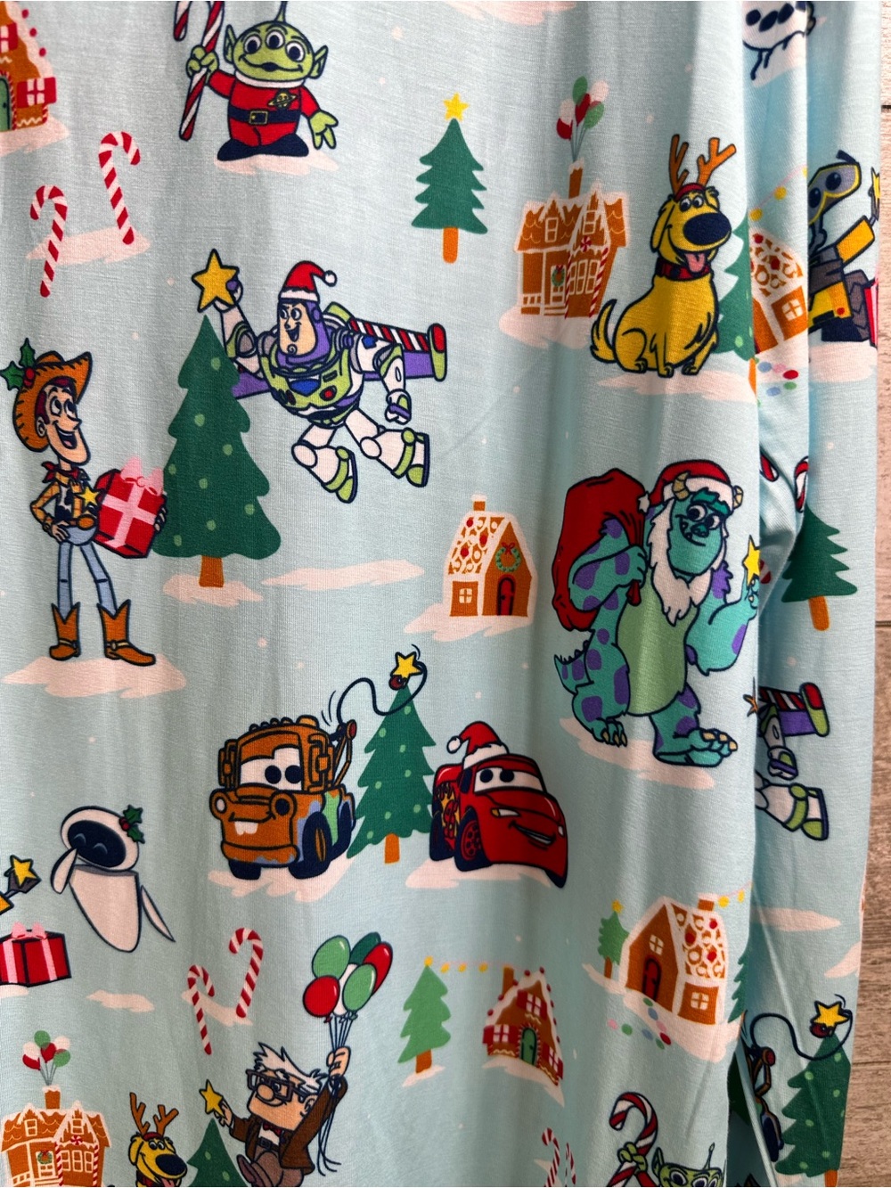 Little Sleepies Disney Pixar Christmas Village Pajama Top Lunaluxe Size Medium - Picture 2 of 7